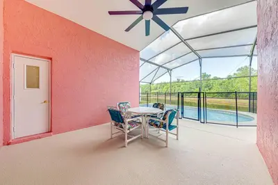 Gallery image of New! Disney Vacation Oasis! 4B/2B, Lake View and Private Pool in Kissimmee