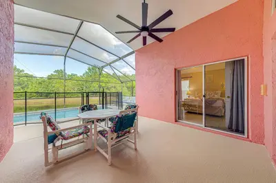 Gallery image of New! Disney Vacation Oasis! 4B/2B, Lake View and Private Pool in Kissimmee