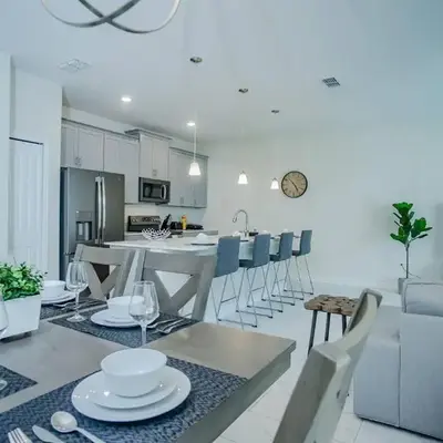 Relax in Ultimate Comfort with Pool & BBQ Area