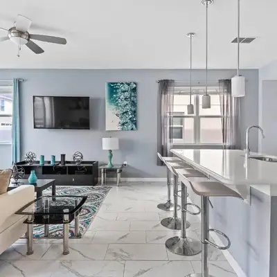 5129 Tasty renovated 8 guests BBQ near Disney