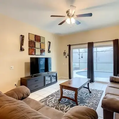 Beautiful Windsor Palms 4 Bed South Facing Pool villa