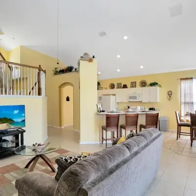 Fantastic Resort 5BR House - South Facing Pool/Spa