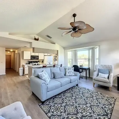Lovely 3 bed Condo Near Disney Quiet Community