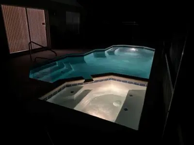 a jacuzzi tub in the middle of a room at 2025 Deals Are Here! Book Now Before Rates Go Up! in Kissimmee