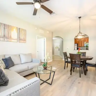 Vista Cay Deluxe Condo
