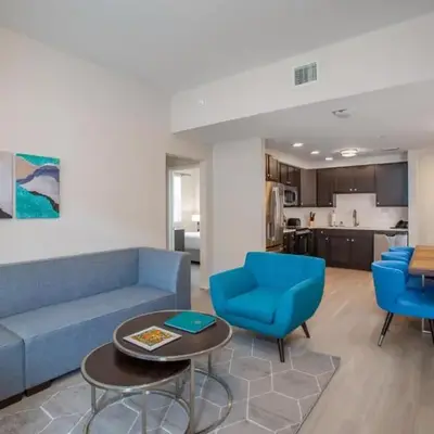 New Modern Vista Cay Reserve Condo - 6007