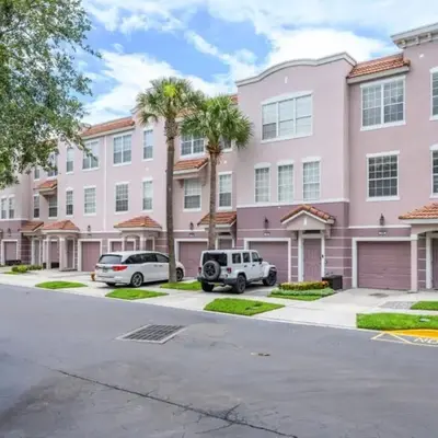 New Modern Townhome