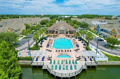 an aerial view of a resort with a pool at Casa 4 Quartos - 20min Disney - Seven Dwarfs in Kissimmee