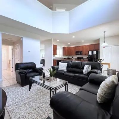 Luxurious 6Bd Pool Haven Refreshing and Chic-4464N home