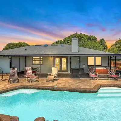 Tranquil Oasis 4BR Pool Home