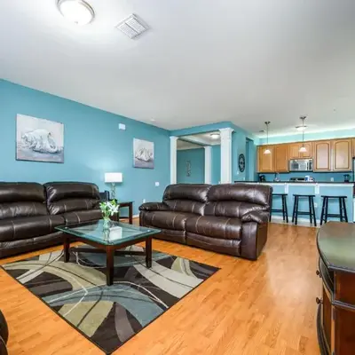 Luxury Lakeview