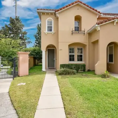 Quiet Corner Gem in Gated Crestwynd Bay