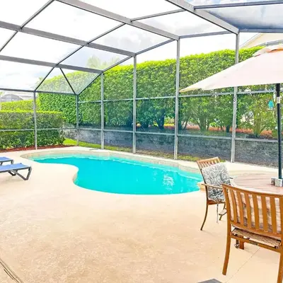 LB4701PL - 4 Beds villa - with pool and game room