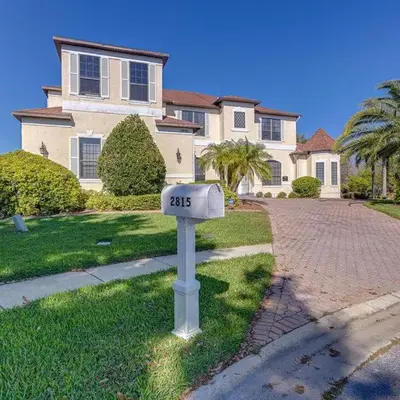 Spacious 7 Bedroom Home Close To Disney