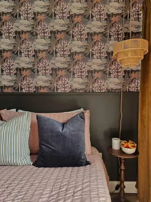a bedroom with a bed and a wall with a curtain at The Catherine - 1 mile to downtown - 2 King beds - Sleeps 5 in Orlando