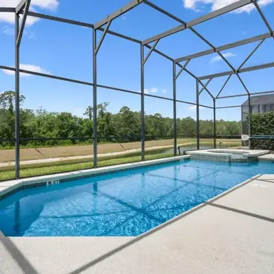 La Isla Retreat - amazing 6 bedroom pool house near Disney Parks