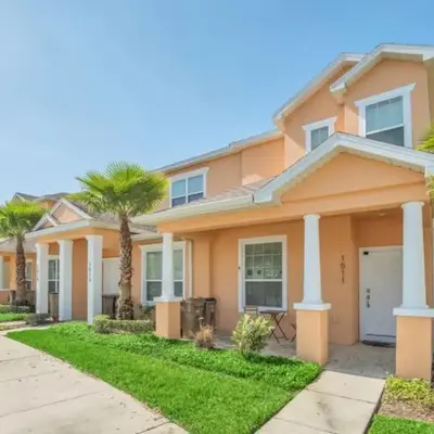 Modern Townhome with 3 Bedrooms 5506