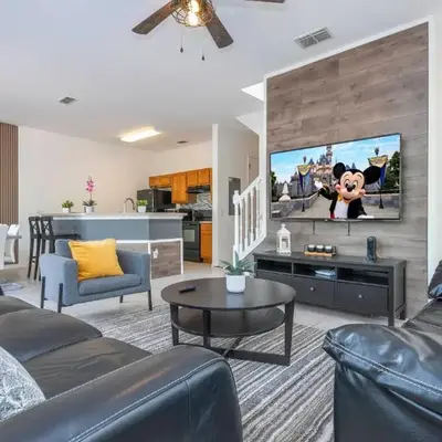 4 bedrooms close to Disney