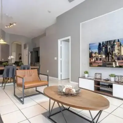 Amazing 5 BR wgame room minutes from Disney