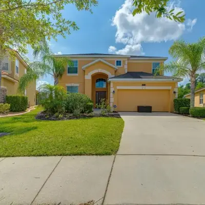 5 Bedroom private pool home in Veranda Palms