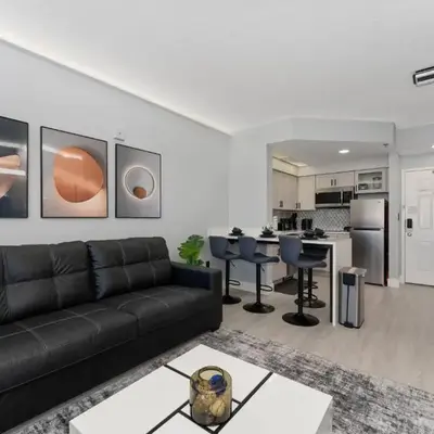 Spacious 1BR near Universal I-Drive