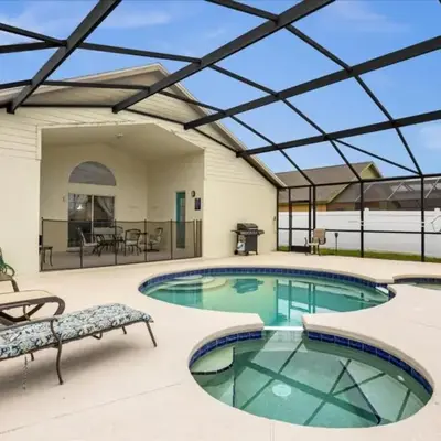 Cozy 5BR Near Disney Mickey Pool
