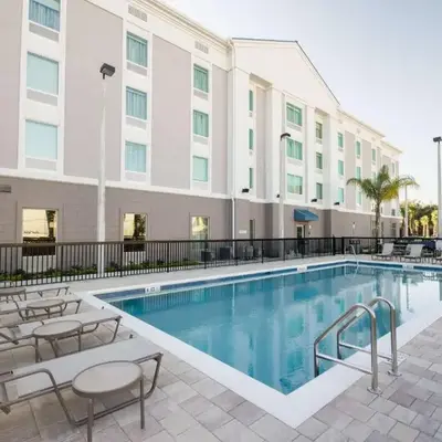 Hampton Inn & Suites Orlando near SeaWorld