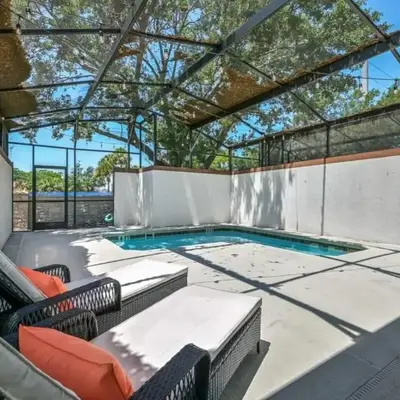 Casa com Piscina Privativa a 10 Min da Disney