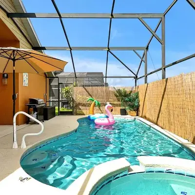 5BR Cottage w Pool & Hot Tub Near Disney
