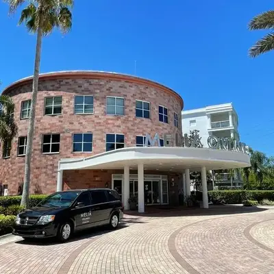 Stylish 2BR Near Disney Parks