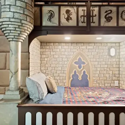 Grand 15-Bedroom Villa -Magical Themes Pool & Game Loft Lakeview