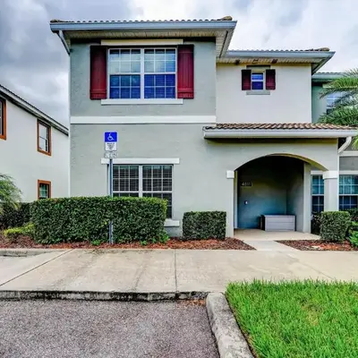 Bright Cheery Vacation Villa-1638St