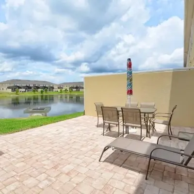 Charming Waterfront Townhome - 1954Cy