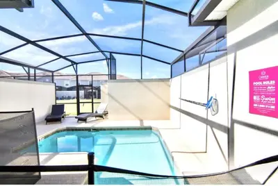 a swimming pool on the roof of a building at Family Retreat W-Splashpool-1637St in Kissimmee