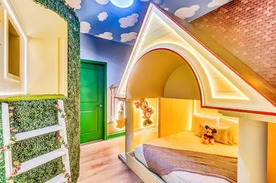 a childs bedroom with a bed in a play house at 15 Bedrooms 165 Bathrooms Sonoma 4081 Sb in Kissimmee