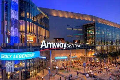 an amazon shopping center with people in front of a building at Large 3 bedroom with King Bed in Orlando