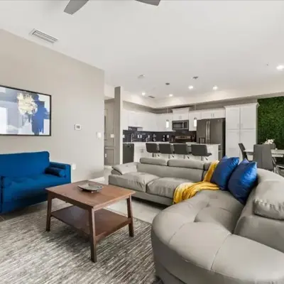 3 Bedrooms 2 Bathrooms Storey Lake 3131-406