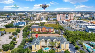 an aerial view of a city with a hot air balloon at Rental near Epic and Universal, free parking in Orlando