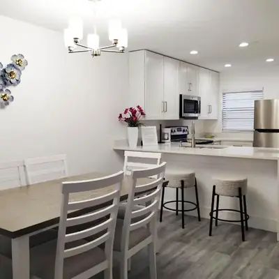 Family Townhouse with Waterpark - Minutes from Disney