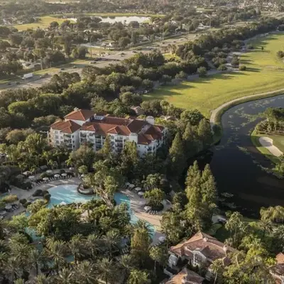 Marriott's Lakeshore Reserve 2BR Villa with Resort Access