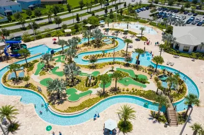 an aerial view of a pool at a resort at Refúgio de Luxo 6 quartos c/ piscina aquecida in Kissimmee