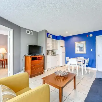 2 Mi to Disney Resort Condo with Pool Access