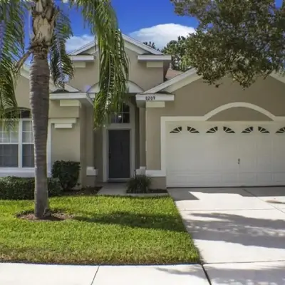 Three-Bedroom Pool Home Kissimmee
