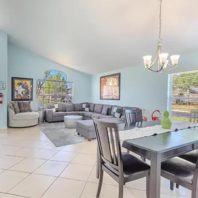 4-Bed Home Near Disney Private Pool