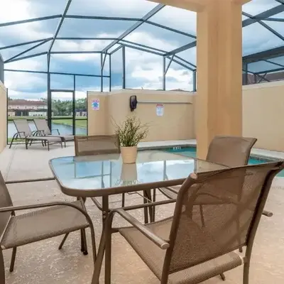 Private 4 Bed 3 Bath Townhome - Cozy family vacation home sleeps up to 10 guests