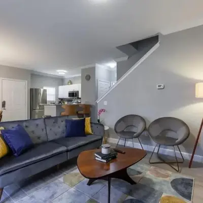 4 Bedrooms 3 Bathrooms Lucaya Village 2-101