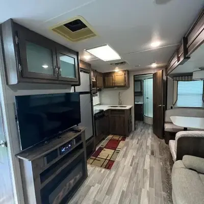 Beautiful RV 15 Min to Downtown Orlando