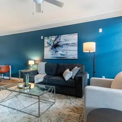 Landing Beautiful 1BD Gym Pool