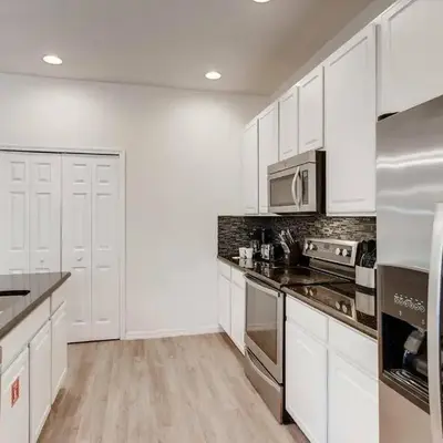Family Townhome w Private Pool Orlando