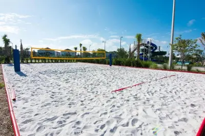 a volley ball court on a sandy beach at Townhouse 4Q em Storey Lake – 10 min da Disney in Kissimmee